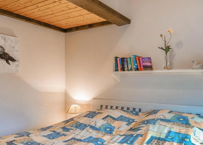 Awesome In With Wifi Nyaraló *